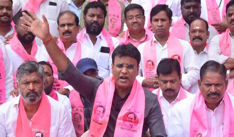  ఇది ప్రజా పాలన కాదు..