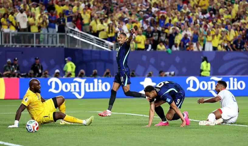 హైతీ ఆశ‌లు ఆవిరి.. 3-0 గోల్స్ తేడాతో బ్రెజిల్ విక్ట‌రీ