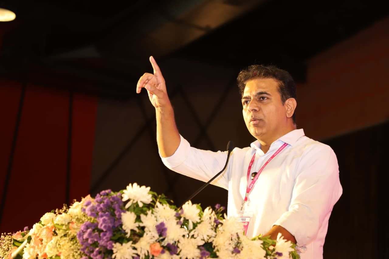 ఇందిరమ్మ రాజ్యంలో ఇంటింటా సంక్షోభం – రైతులకు మరణశాసనం రాసిన కాంగ్రెస్ ప్రభుత్వం: కేటీఆర్