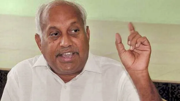 జయలలితకు ఒక న్యాయం, జగన్‌కు మరో న్యాయమా: కేంద్ర మాజీ మంత్రి చింతా మోహన్