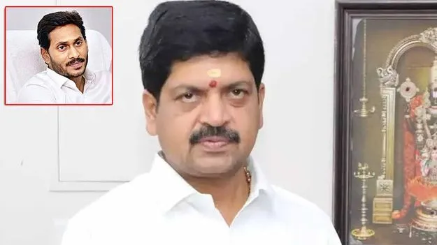 దేశాన్ని, హిందూమతాన్ని అవమానించిన వారిని జగన్ వెనకేసుకొస్తున్నారు.. 